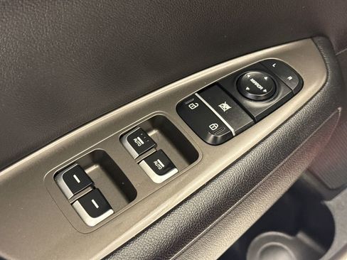 Used 2020 Kia Optima SE image 19