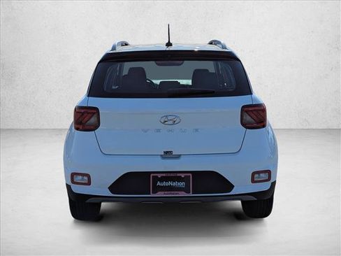 New 2026 Hyundai Venue SEL FWD image 6