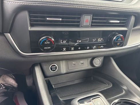 Certified 2023 Nissan Rogue SV AWD/4WD image 24