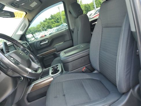 Used 2019 Chevrolet Silverado 1500 RST AWD/4WD image 17
