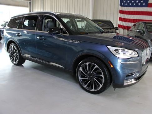 Used 2020 Lincoln Aviator Reserve w/ Equipment Group 202A image 44