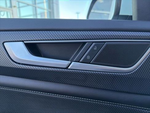 Used 2024 Volkswagen Atlas Cross Sport SEL R-Line image 21