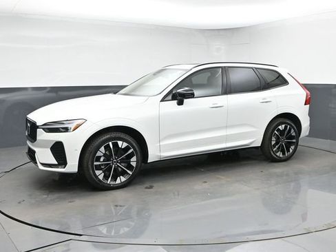 New 2026 Volvo XC60 B5 Ultra w/ Protection Package Premier AWD/4WD image 4