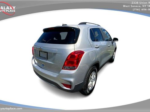 Used 2019 Chevrolet Trax LT FWD image 5