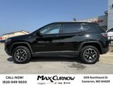 Used 2024 Jeep Compass Trailhawk image 2