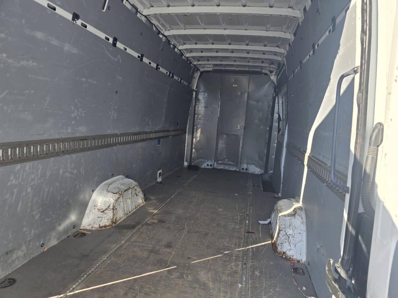 Used 2012 Mercedes-Benz Sprinter 2500 image 13