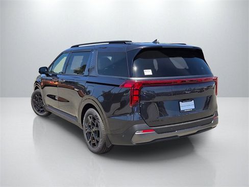 New 2026 Kia Carnival SX w/ SX Dark Edition Package image 7