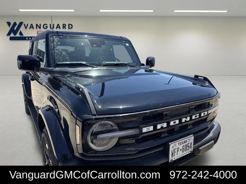 Used 2024 Ford Bronco Outer Banks AWD/4WD image 1