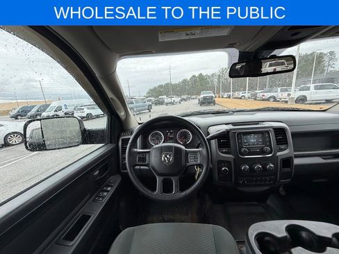 Used 2016 RAM 2500 Tradesman w/ Chrome Appearance Group image 13