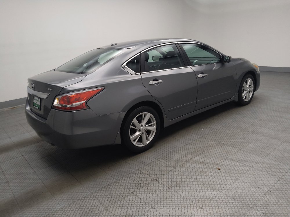 Used 2015 Nissan Altima 2.5 SV FWD image 10