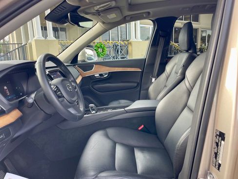 Used 2024 Volvo XC90 B5 Plus image 11