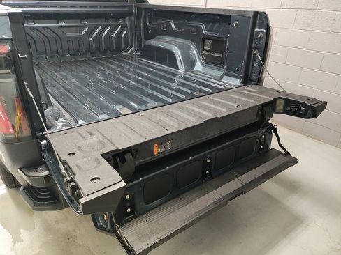 New 2026 GMC Sierra EV Elevation image 21