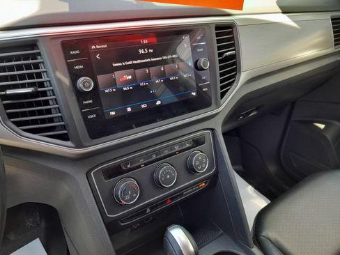 Used 2018 Volkswagen Atlas SE AWD/4WD image 19
