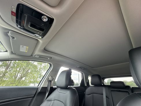 Used 2024 Kia Sportage SX FWD image 22