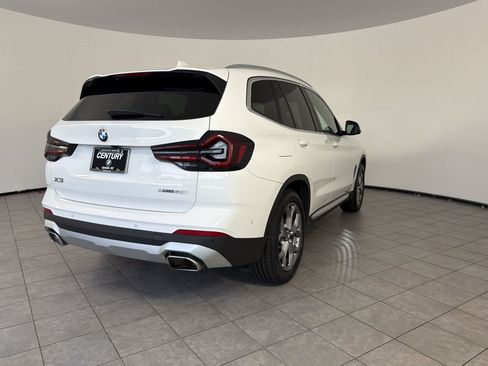 Used 2024 BMW X3 xDrive30i w/ Premium Package AWD/4WD image 9