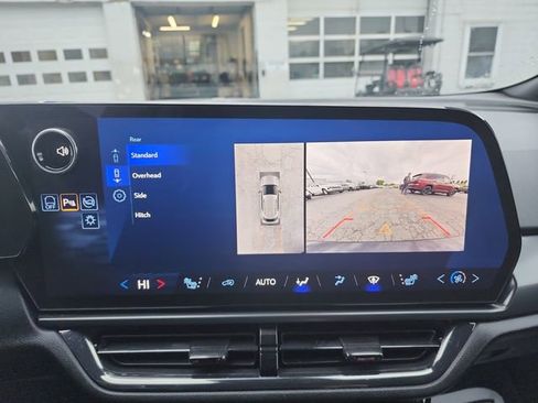 Used 2024 Chevrolet Equinox EV RS AWD/4WD image 27
