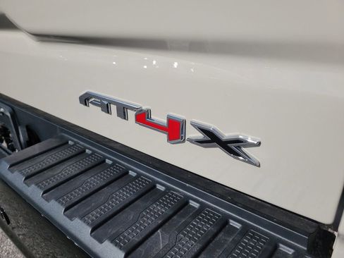 New 2026 GMC Sierra 1500 AT4X AWD/4WD image 9