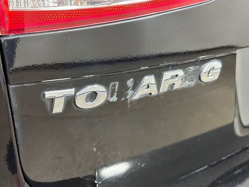 Used 2013 Volkswagen Touareg TDI AWD/4WD image 7