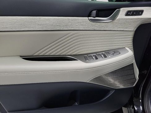 Used 2025 Hyundai Palisade Calligraphy FWD image 13