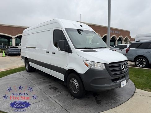 Used 2022 Mercedes-Benz Sprinter 3500 image 1