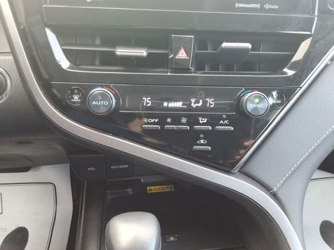 Used 2023 Toyota Camry XSE image 17