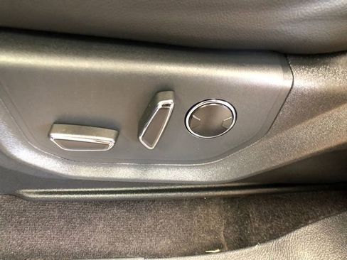 Certified 2022 Ford Expedition Max Limited image 11