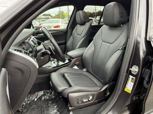 Used 2019 BMW X3 sDrive30i w/ M Sport Package 2 RWD image 4