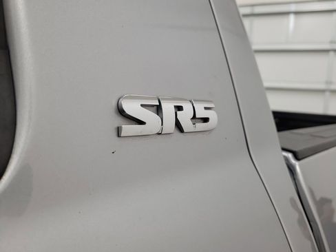 Used 2017 Toyota Tundra SR5 image 10