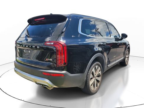 Used 2021 Kia Telluride S FWD image 4
