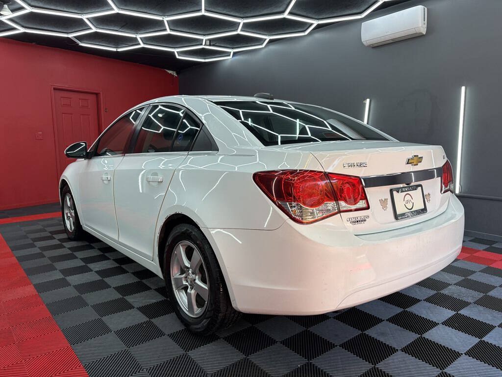 Used 2016 Chevrolet Cruze LT FWD image 6