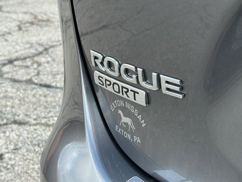 Certified 2022 Nissan Rogue Sport SV image 10