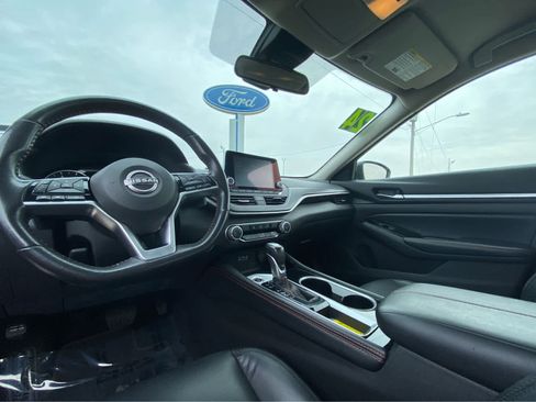 Used 2024 Nissan Altima 2.5 SR FWD image 18