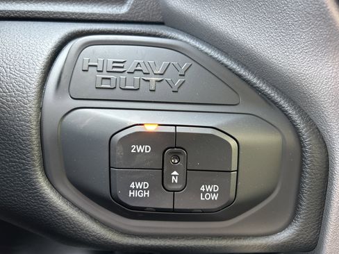 New 2026 RAM 3500 Big Horn AWD/4WD image 48