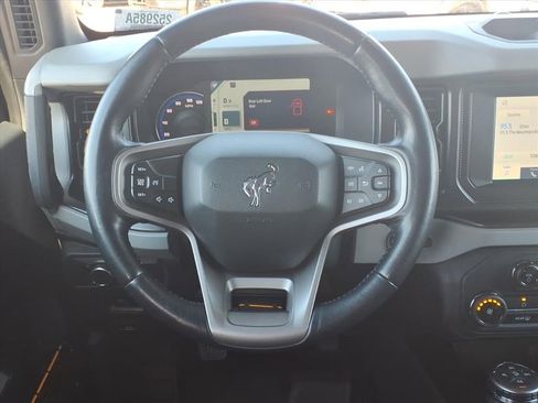 Used 2021 Ford Bronco Badlands image 20