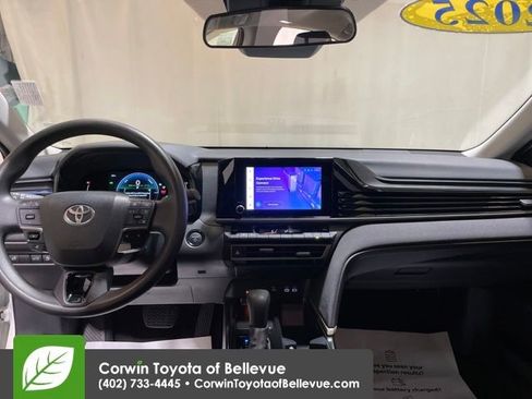 Used 2025 Toyota Camry LE image 12