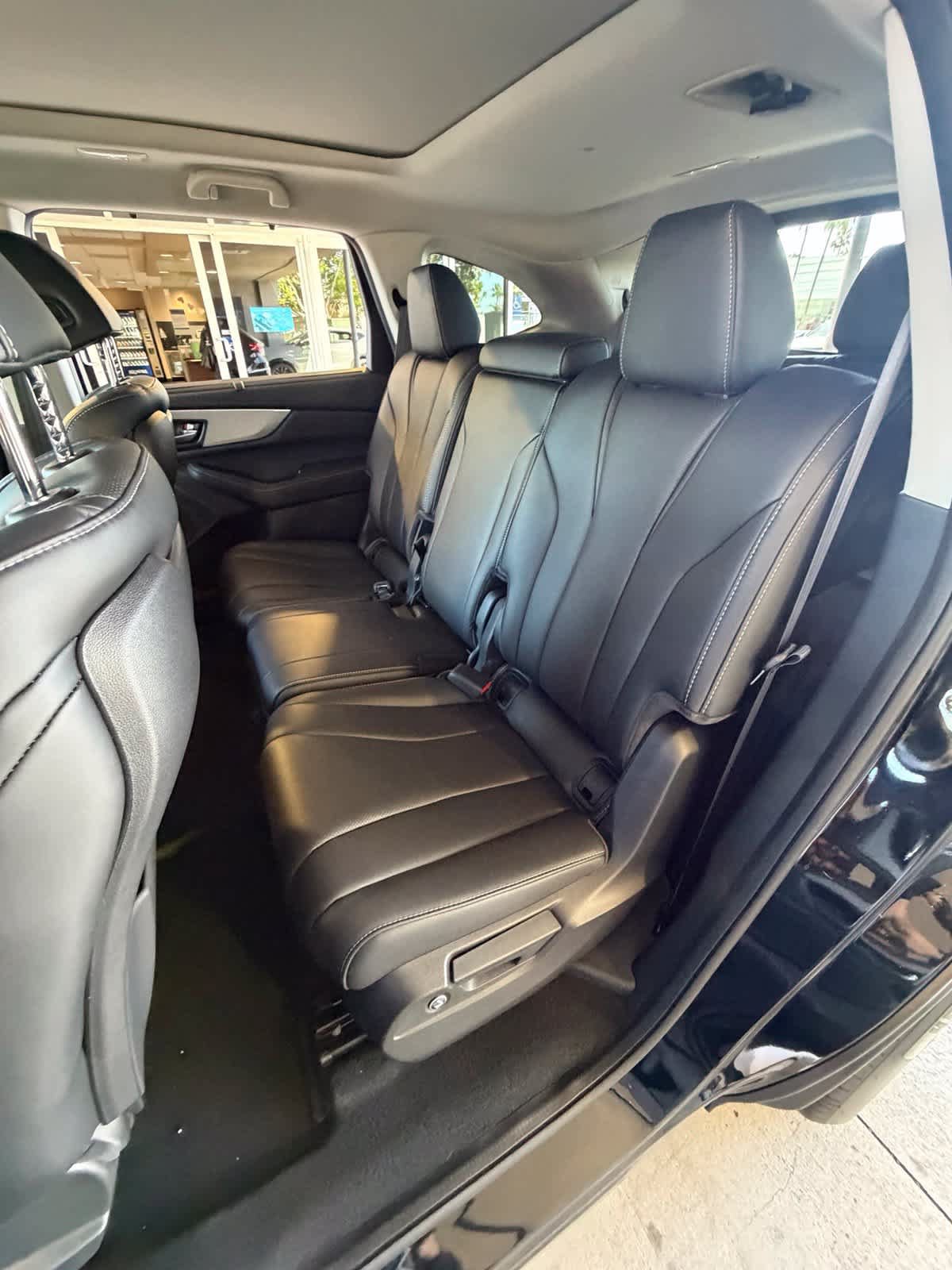 Used 2024 Acura MDX w/ Technology Package FWD image 17