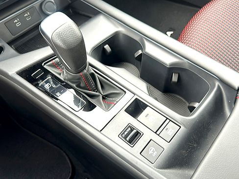 New 2026 Nissan Sentra SR w/ Floor Mat Package FWD image 24