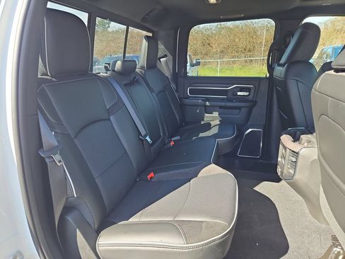 New 2026 RAM 2500 Laramie w/ Night Edition AWD/4WD image 15