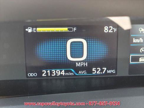 Certified 2022 Toyota Prius LE FWD image 21