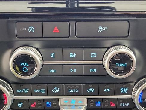 Certified 2024 Ford Expedition Limited AWD/4WD image 30