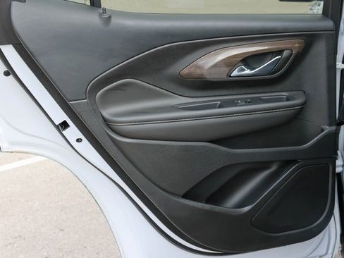 Used 2023 GMC Terrain Denali w/ Denali Premium Package image 14