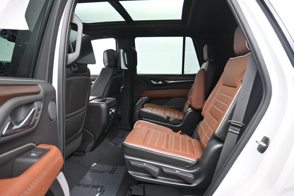 Used 2023 GMC Yukon Denali Ultimate AWD/4WD image 24