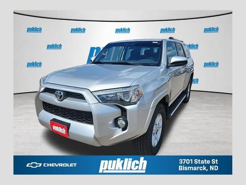 Used 2019 Toyota 4Runner SR5 AWD/4WD image 1