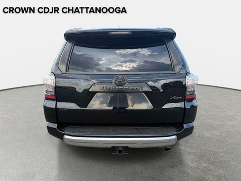 Used 2023 Toyota 4Runner TRD Off-Road Premium w/ Moonroof Package AWD/4WD image 4