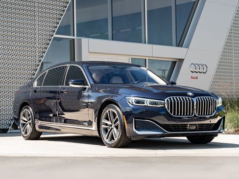 Used 2020 BMW 750i xDrive w/ Autobahn Package AWD/4WD image 1