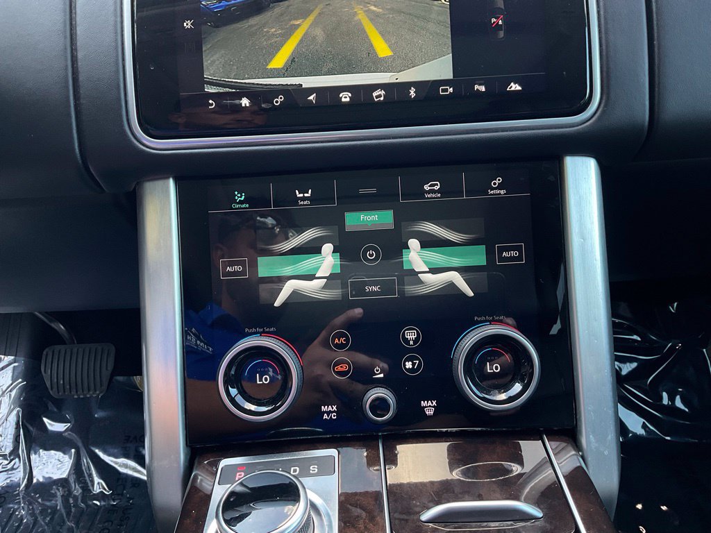 Used 2020 Land Rover Range Rover HSE AWD/4WD image 19