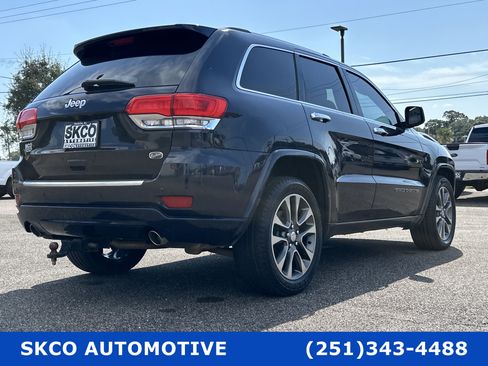 Used 2017 Jeep Grand Cherokee Overland image 5