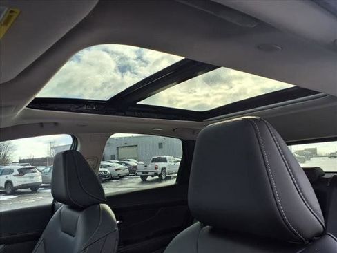 New 2025 Nissan Murano SL image 9