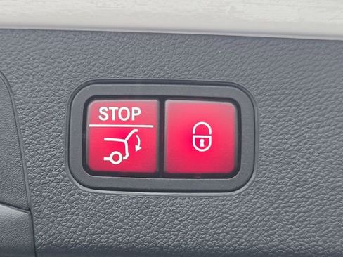 Used 2022 Mercedes-Benz GLC 300 4MATIC image 14