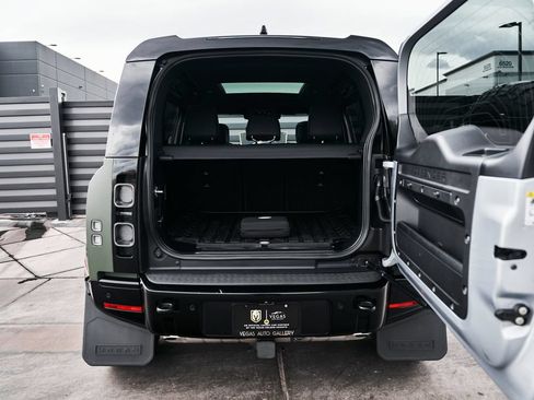 Used 2023 Land Rover Defender 110 X AWD/4WD image 22